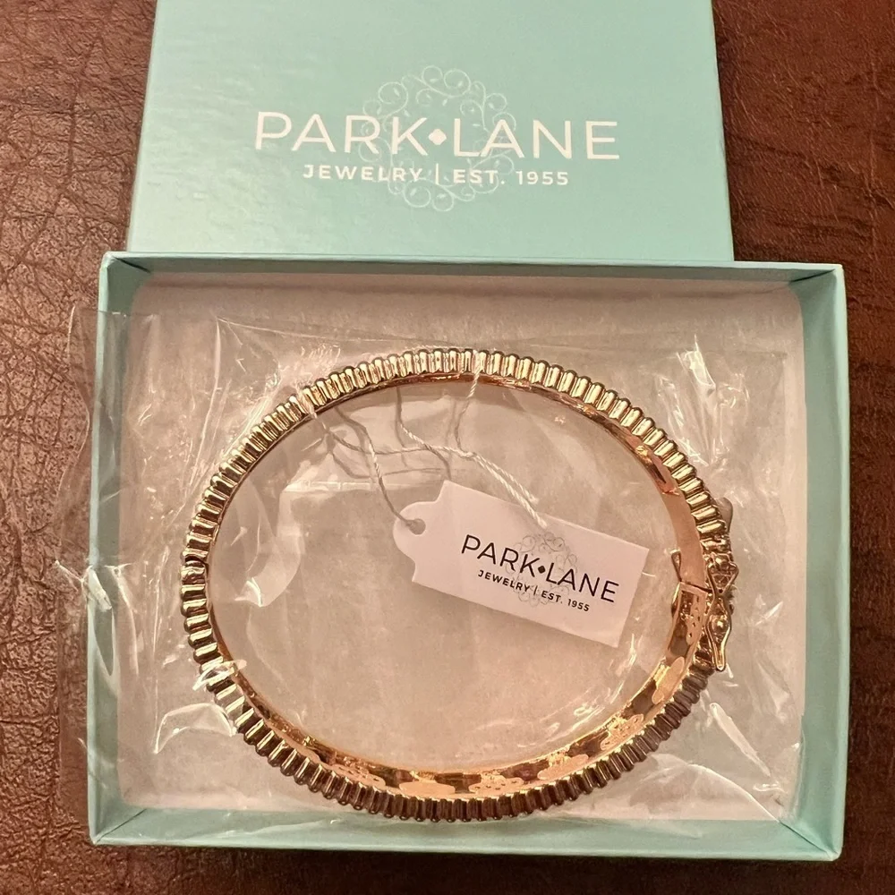 Park Lane Gold Chateau Bracelet | Hinged Bangle |